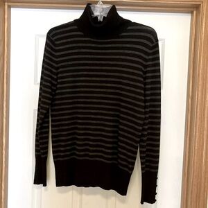 Cupio size large golf & black striped turtleneck sweater